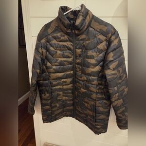 Xersion Men's Black and Green Camouflage Puffer Jacket